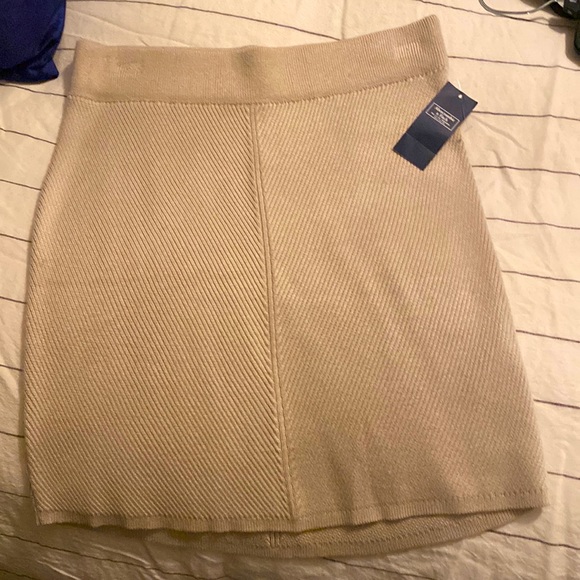 Abercrombie & Fitch Dresses & Skirts - Abercrombie & Fitch Knit - Size Small. beautiful and silk like.